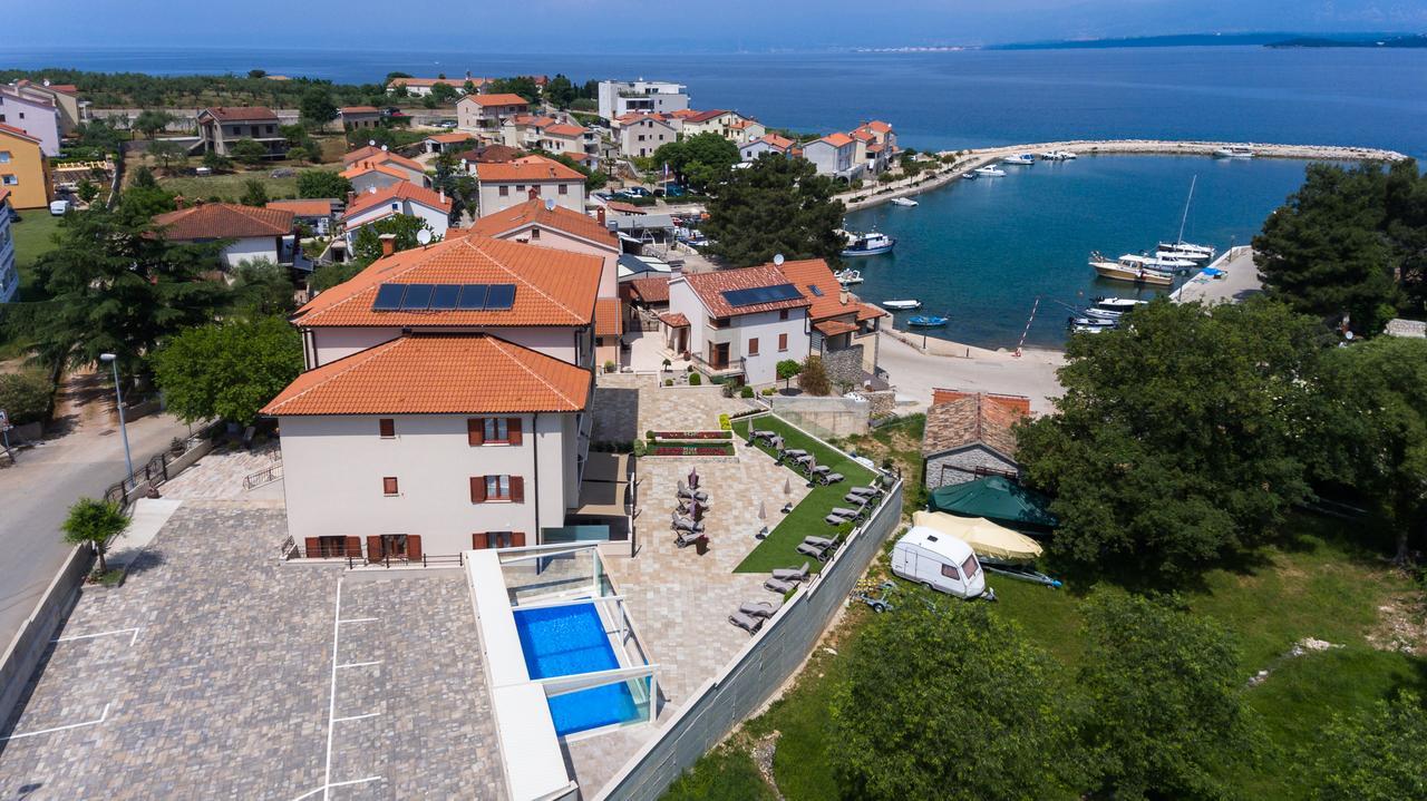 Villa Aria Malinska Eksteriør billede